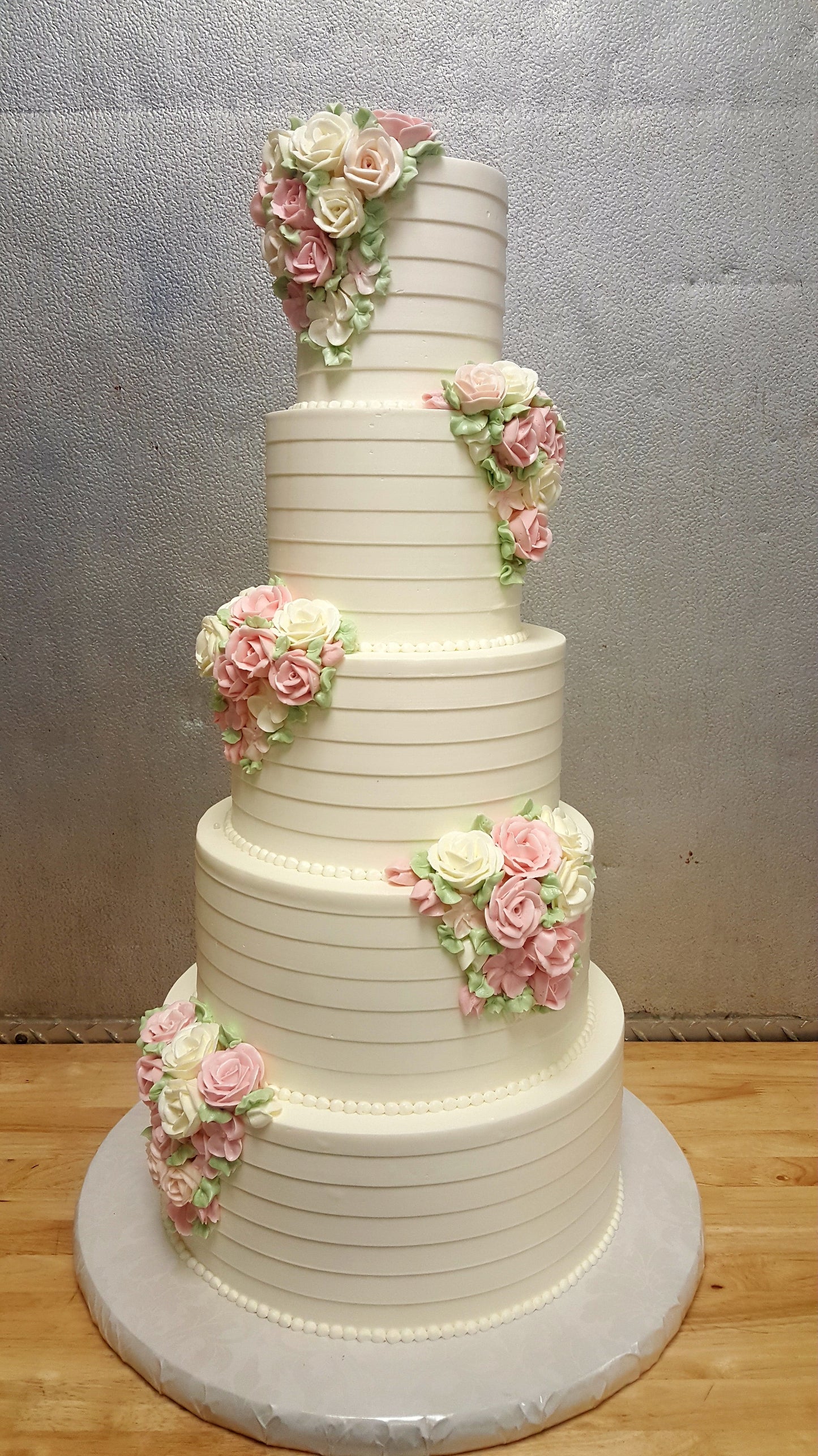 Pleated Cake Comb