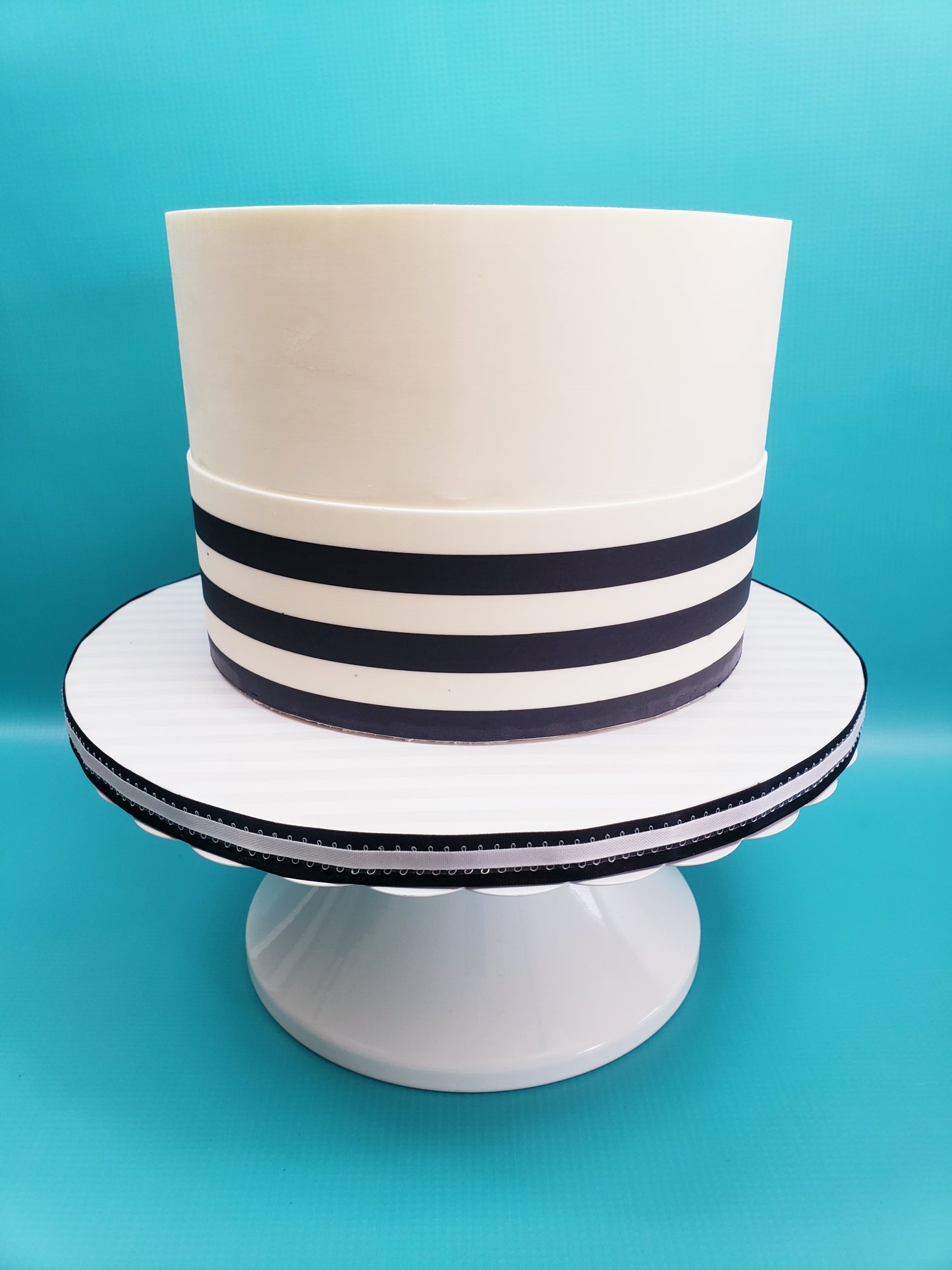 Bottom Stripe Cake Comb