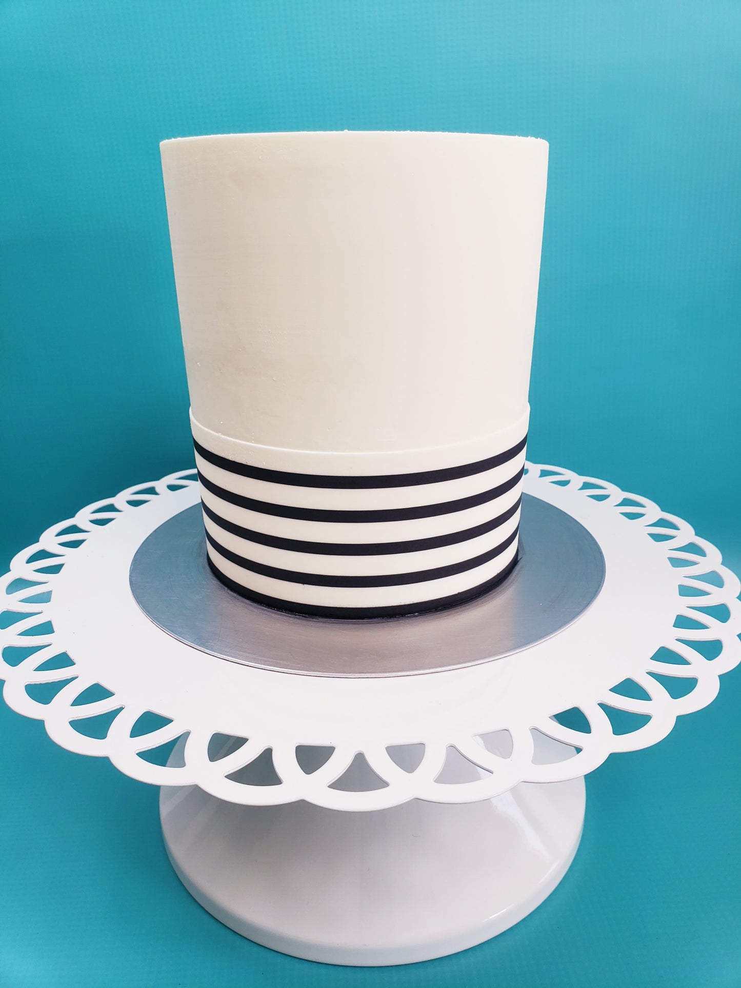 Bottom Stripe Cake Comb
