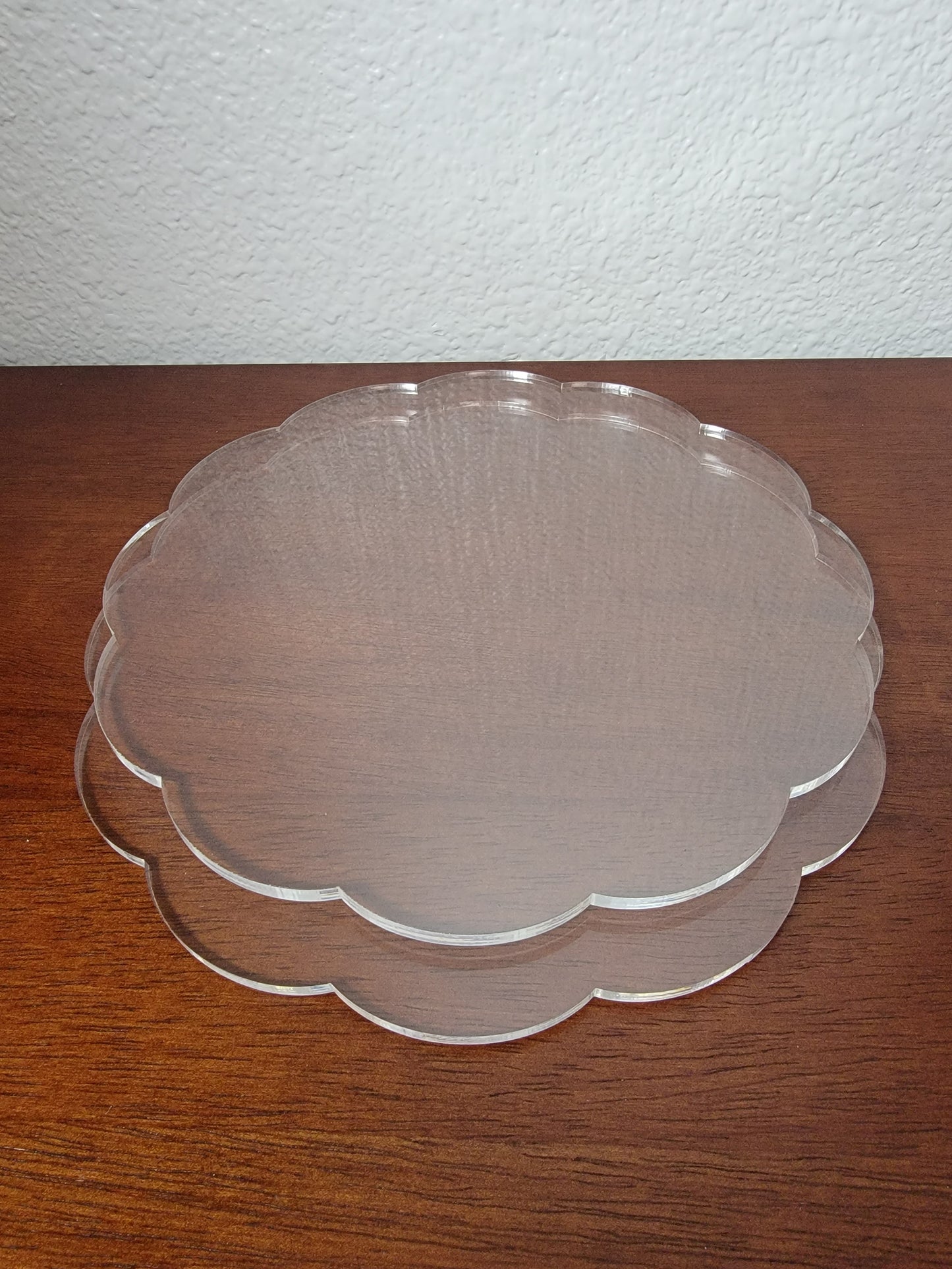 2-piece set - 8-3/4" in. Acrylic Scallop Disk