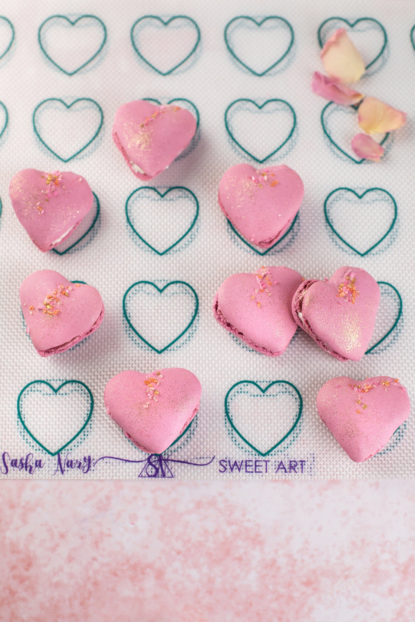 Reversible Fiberglass Coated Premium Silicone Macaron Baking Mat, Round/Bear and Heart Templates. Non-Stick.